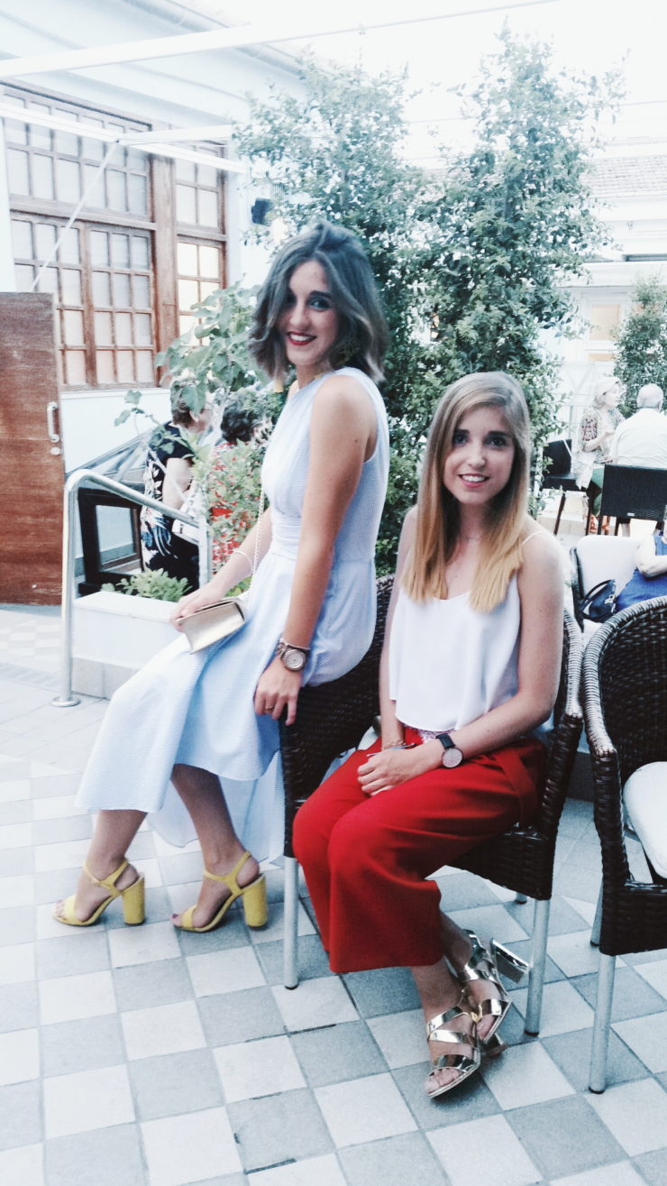 Marta y Olga de Blonde y Brunette entrevista en New Rule Magazine